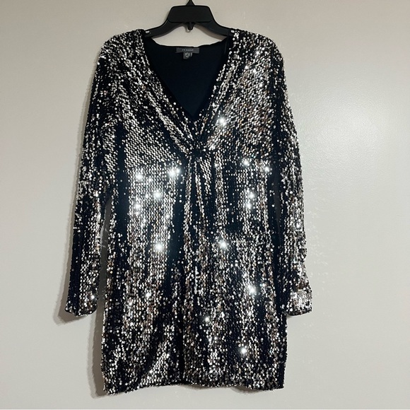 Women’s Primary All Over Sequins Black & Silver Long Sleeve Dress Size Large - Picture 1 of 8